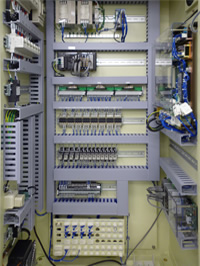 物流システム制御盤写真